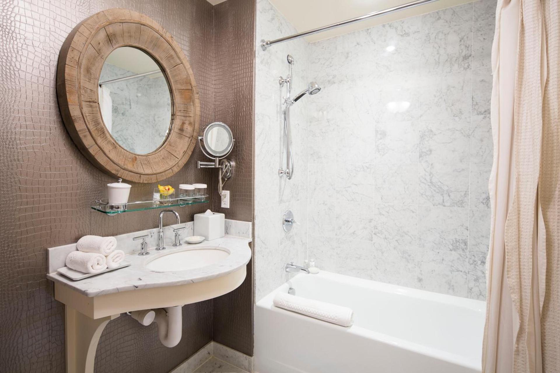 Delamar Southport photo 23