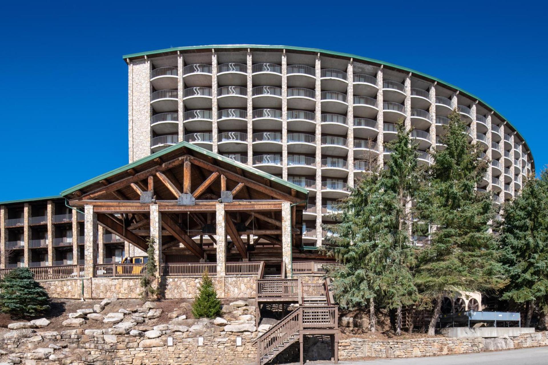 Slopeside Hotel, A Vail Resorts Property photo 2