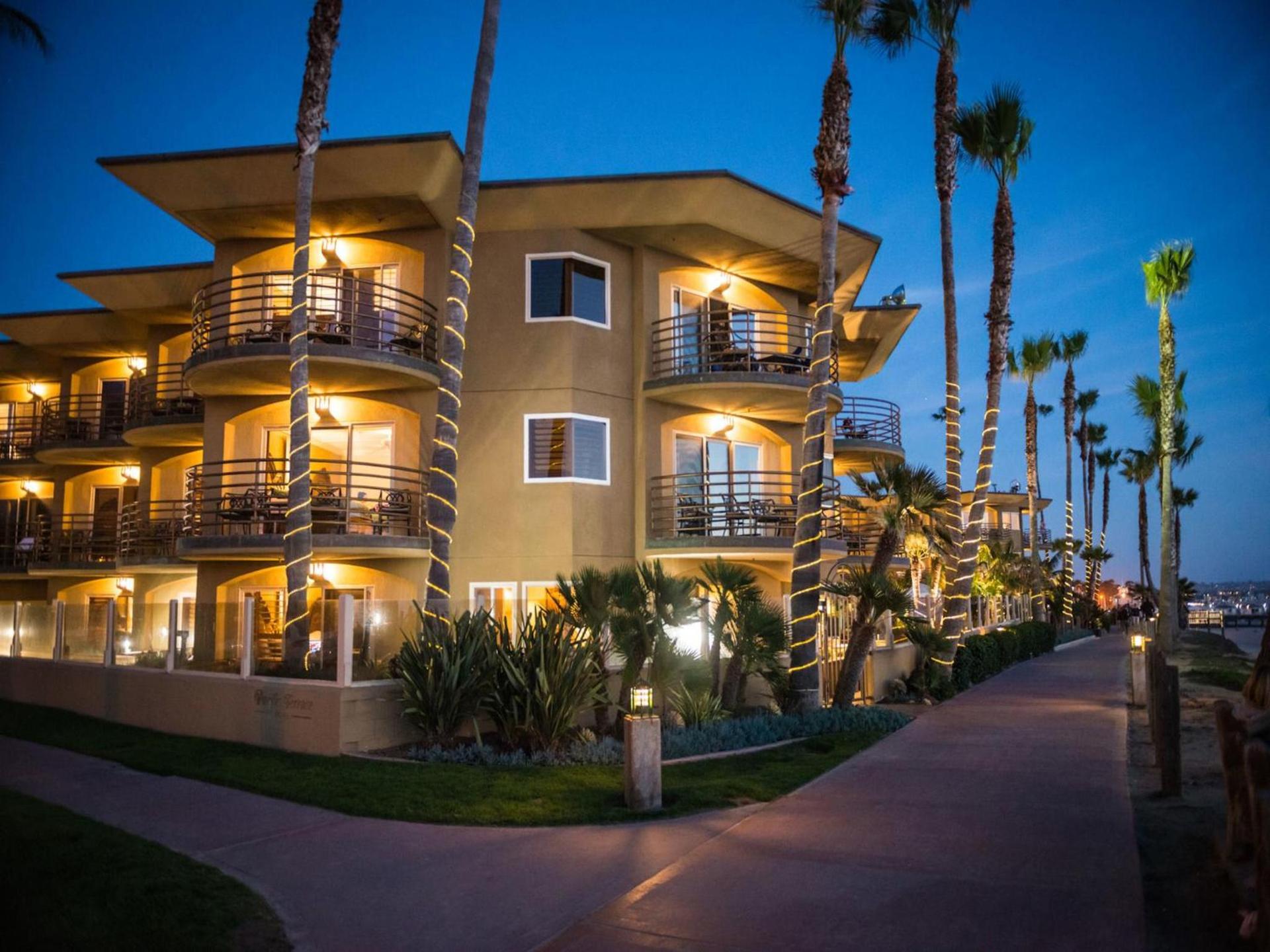 Pacific Terrace Hotel photo 16