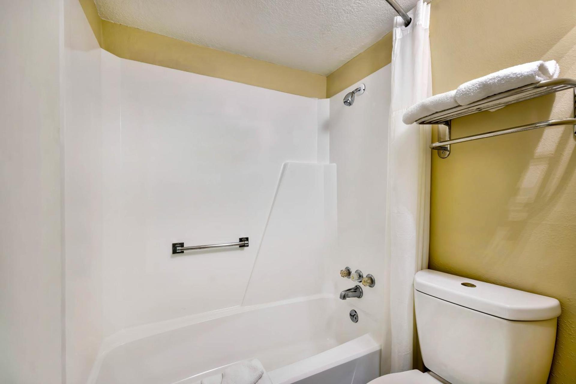 Motel 6 Effingham, IL photo 28