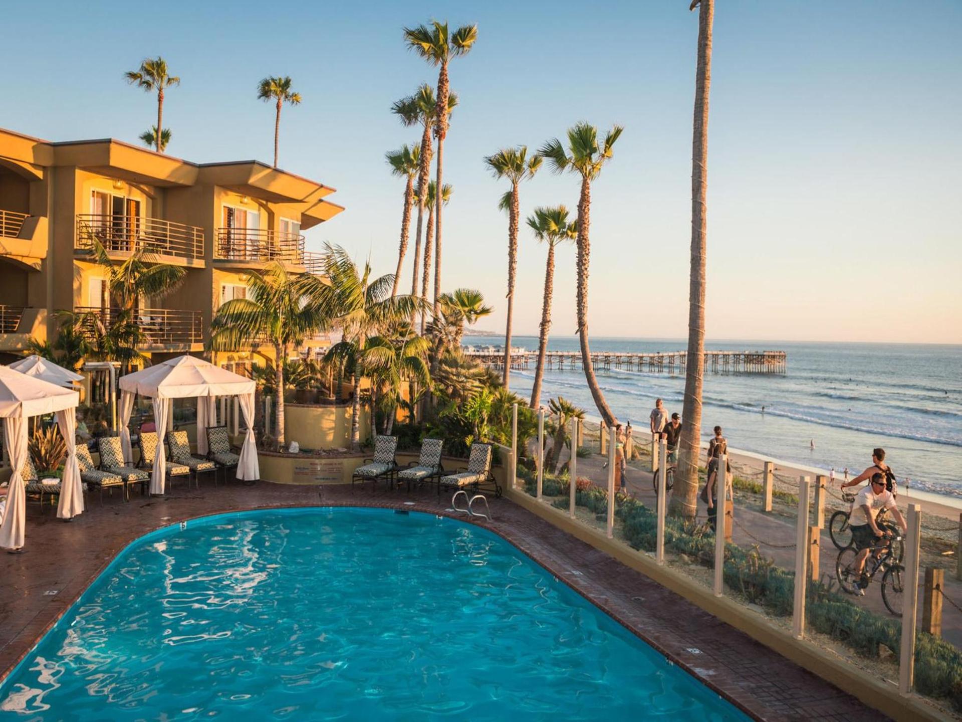 Pacific Terrace Hotel photo 2