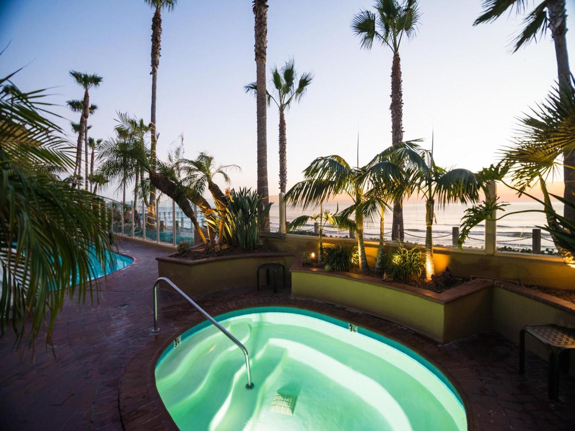 Pacific Terrace Hotel photo 27