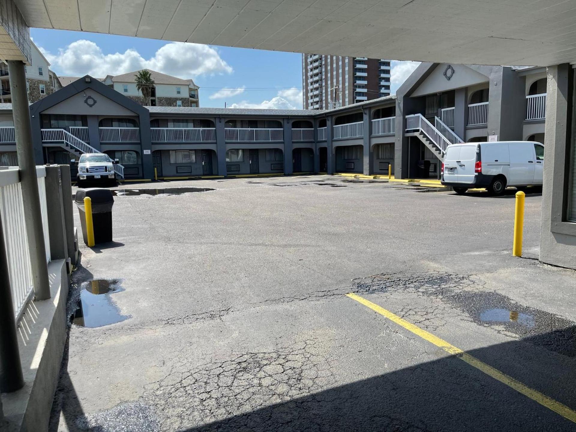Budget Inn and Suites Corpus Christi photo 2
