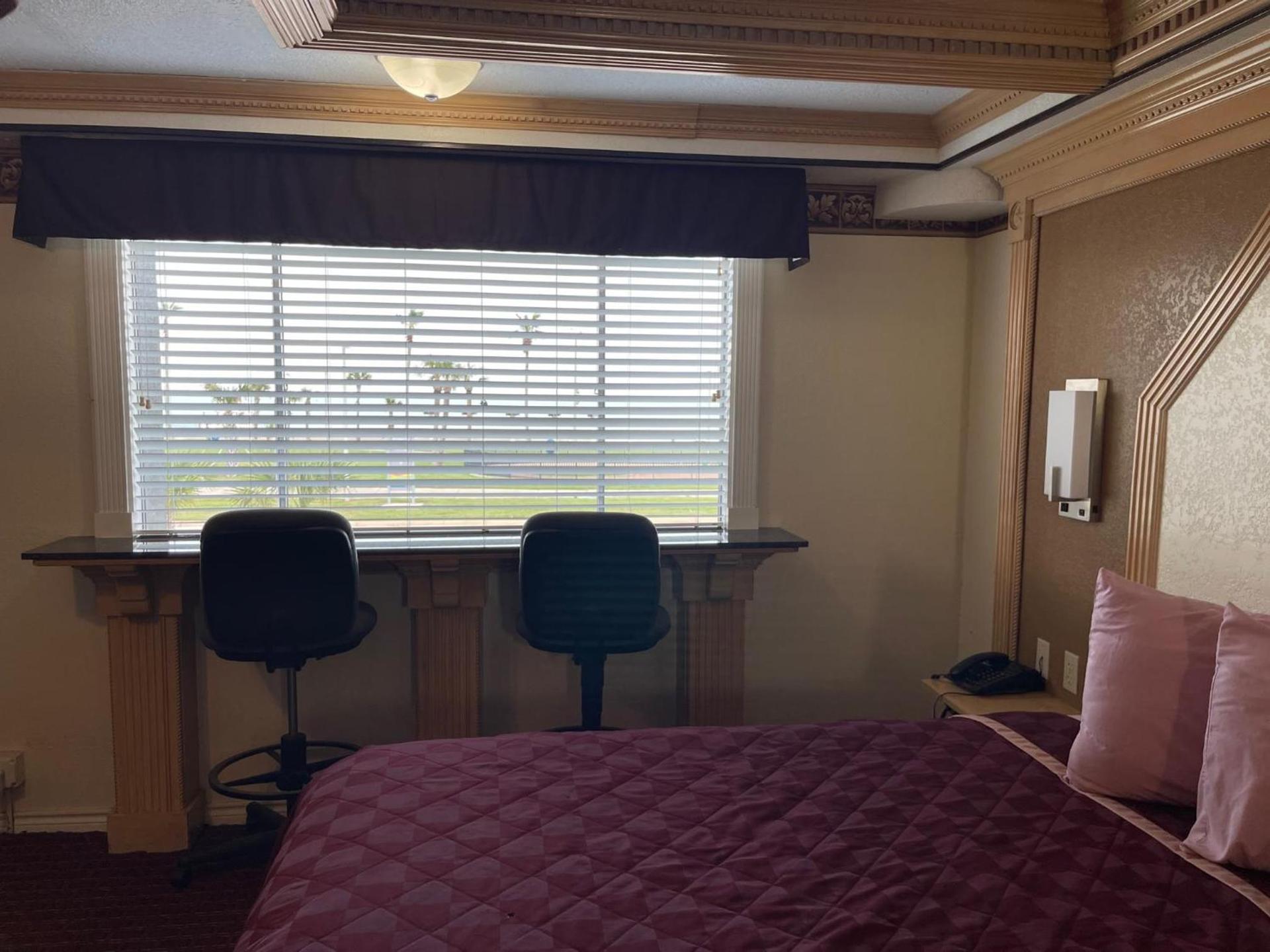 Budget Inn and Suites Corpus Christi photo 7