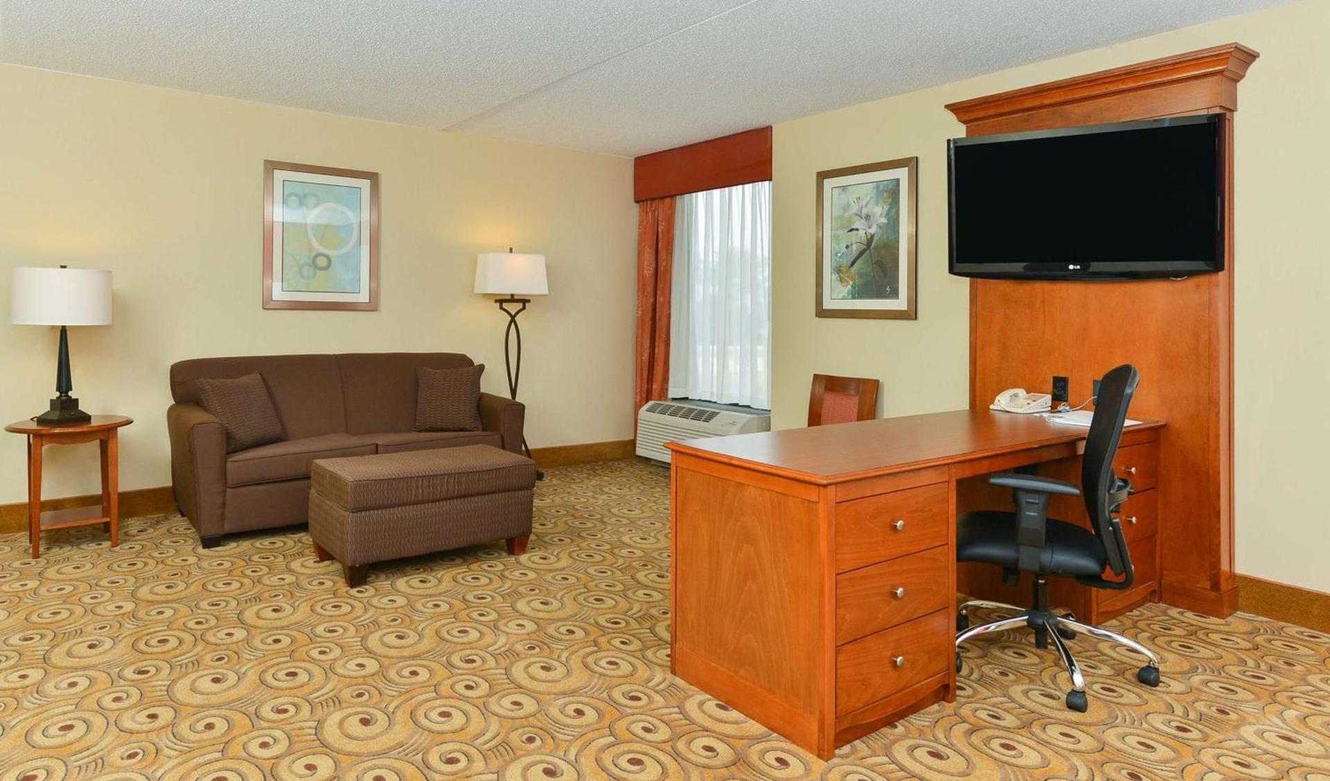 Hampton Inn Chicago-Carol Stream photo 21