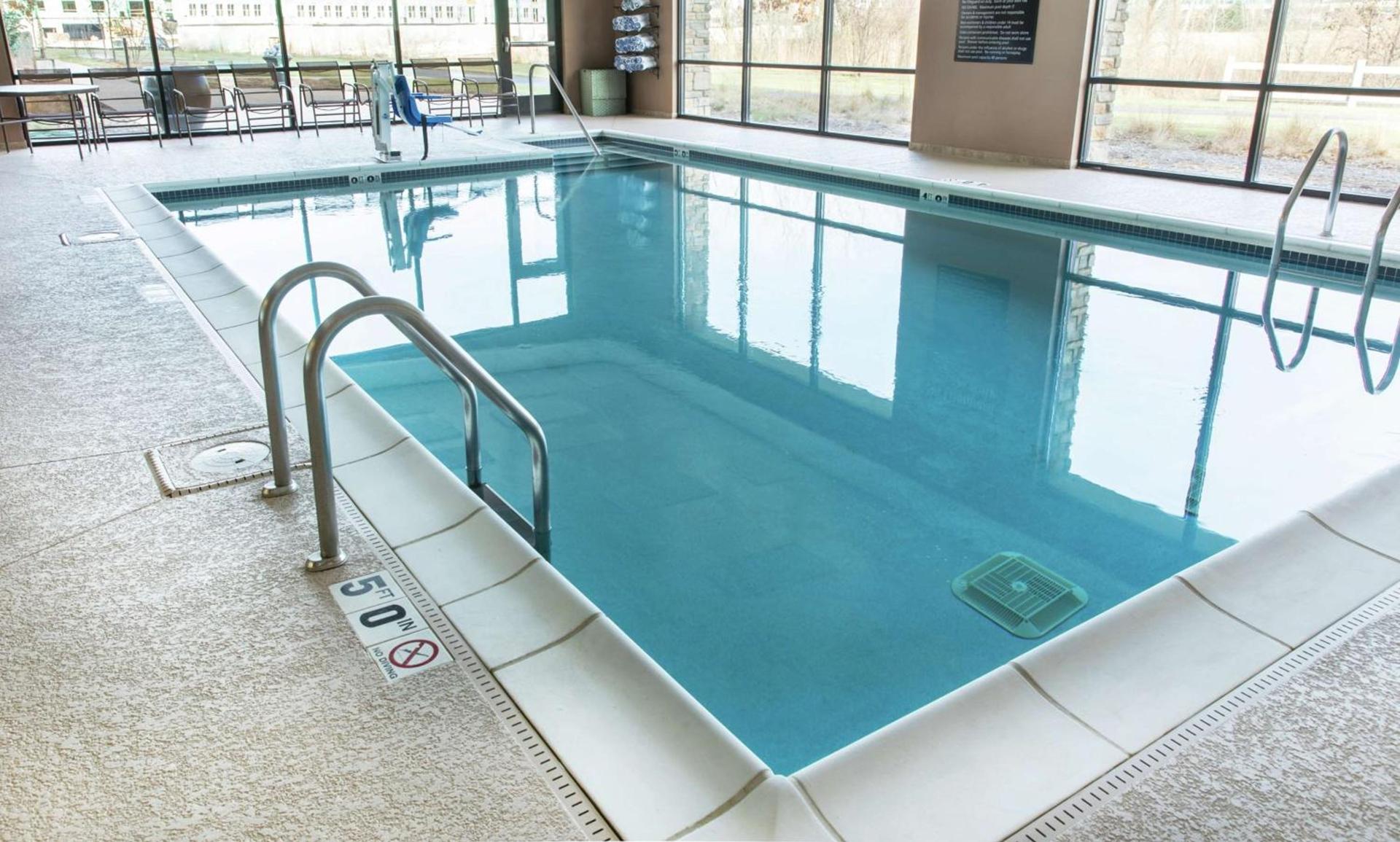 Hampton Inn & Suites Chicago Deer Park photo 6