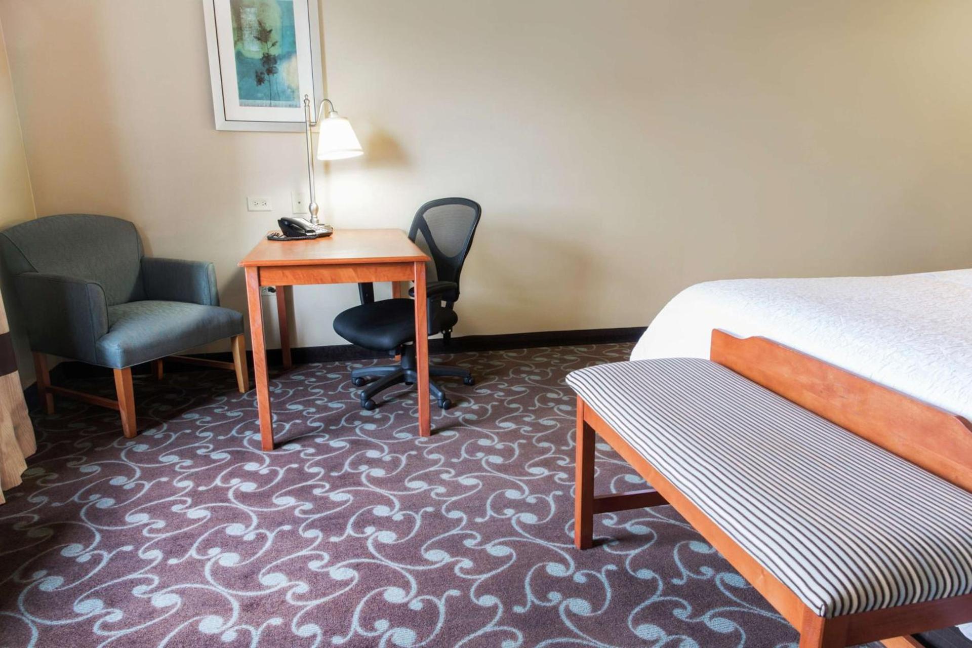 Hampton Inn & Suites Chicago Deer Park photo 24