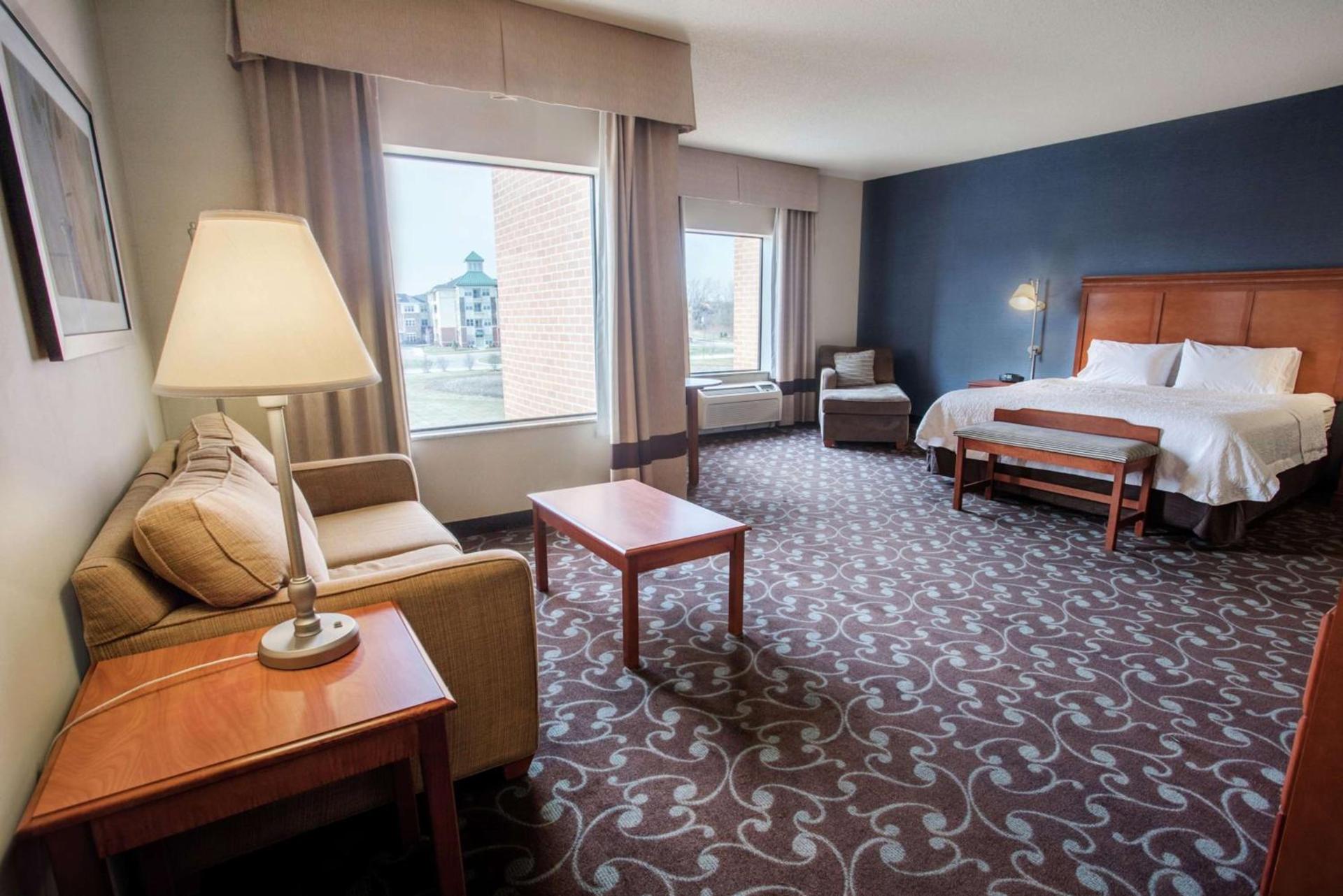 Hampton Inn & Suites Chicago Deer Park photo 35