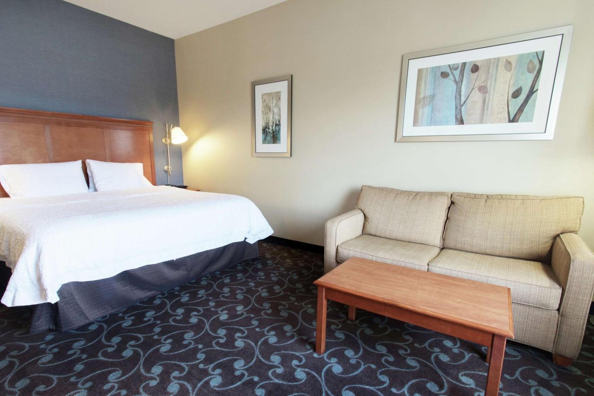 Hampton Inn & Suites Chicago Deer Park photo 38