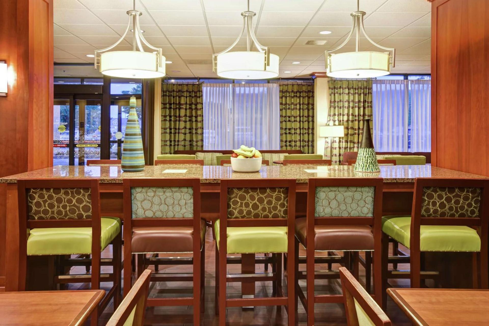 Hampton Inn Chicago-Gurnee photo 7