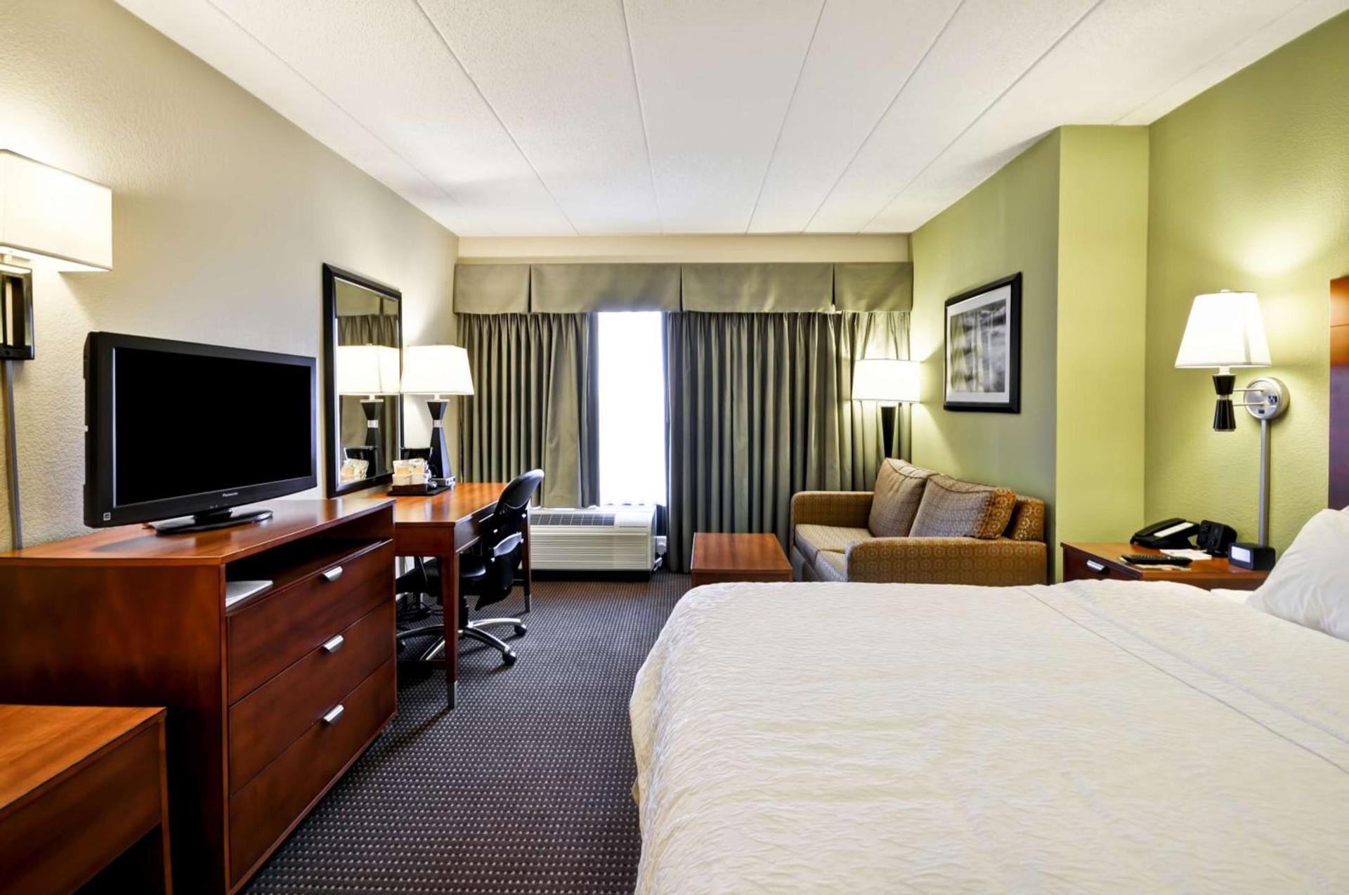 Hampton Inn Chicago-Gurnee photo 26