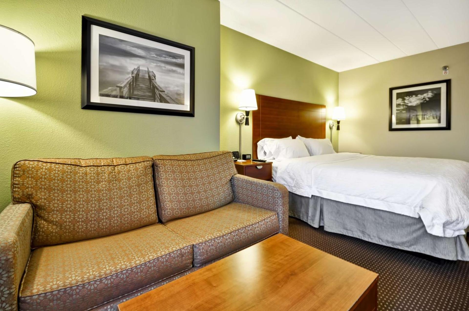 Hampton Inn Chicago-Gurnee photo 28