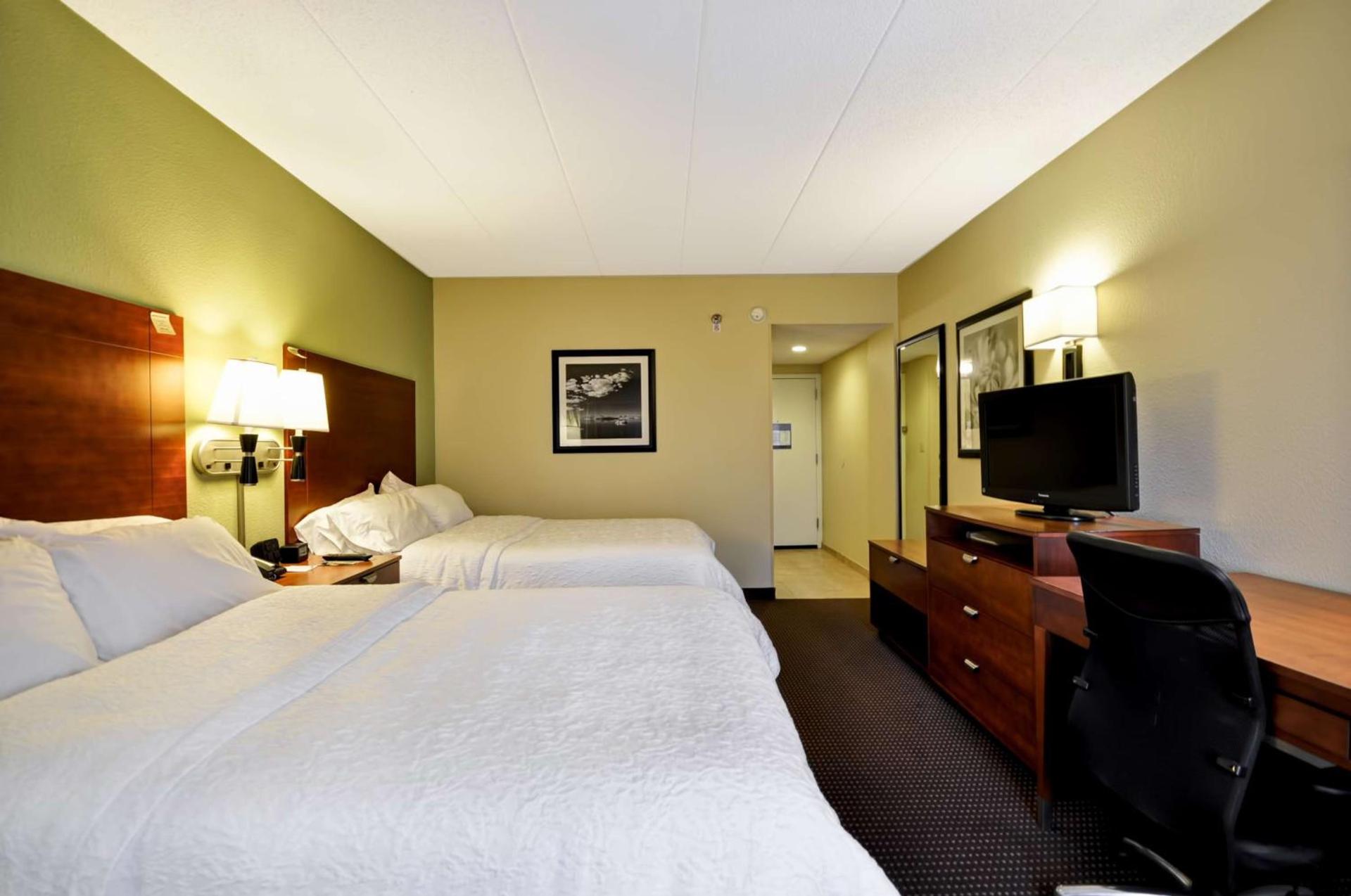 Hampton Inn Chicago-Gurnee photo 30