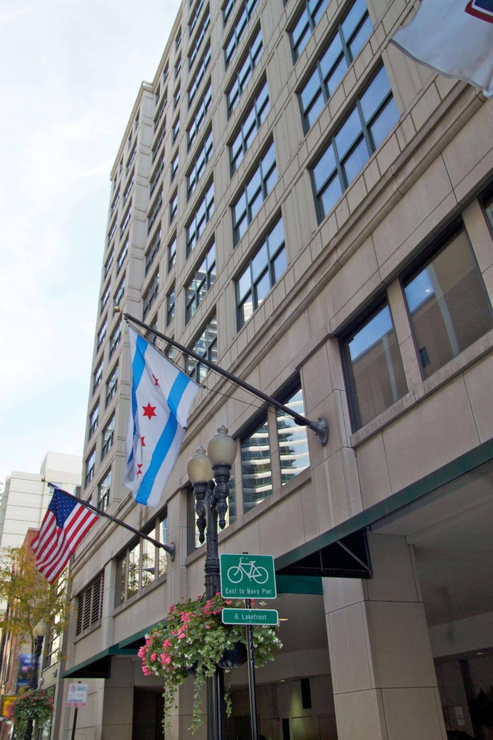 Hampton Inn & Suites Chicago-Downtown photo 4
