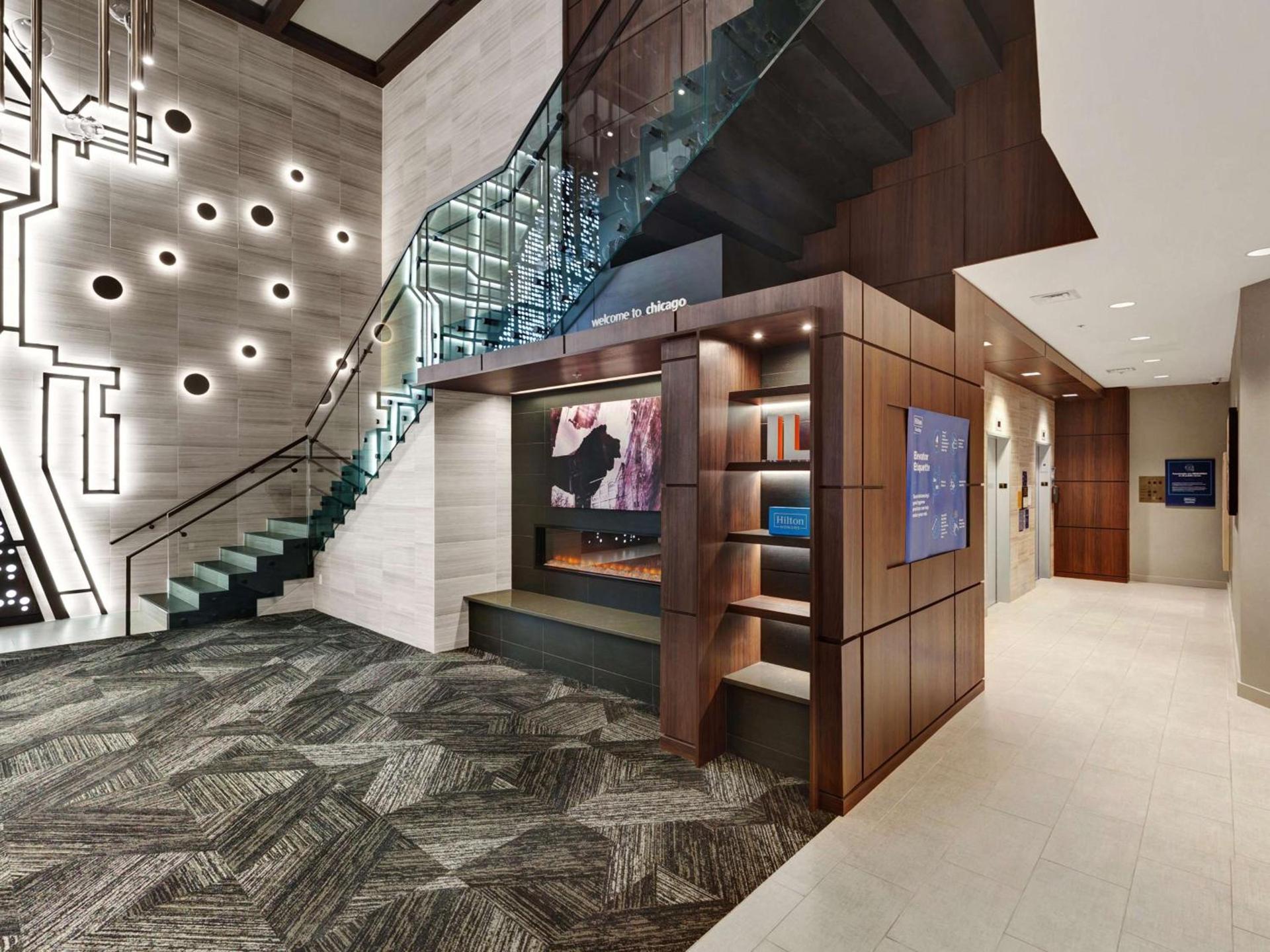 Hampton Inn & Suites Chicago-Downtown photo 8