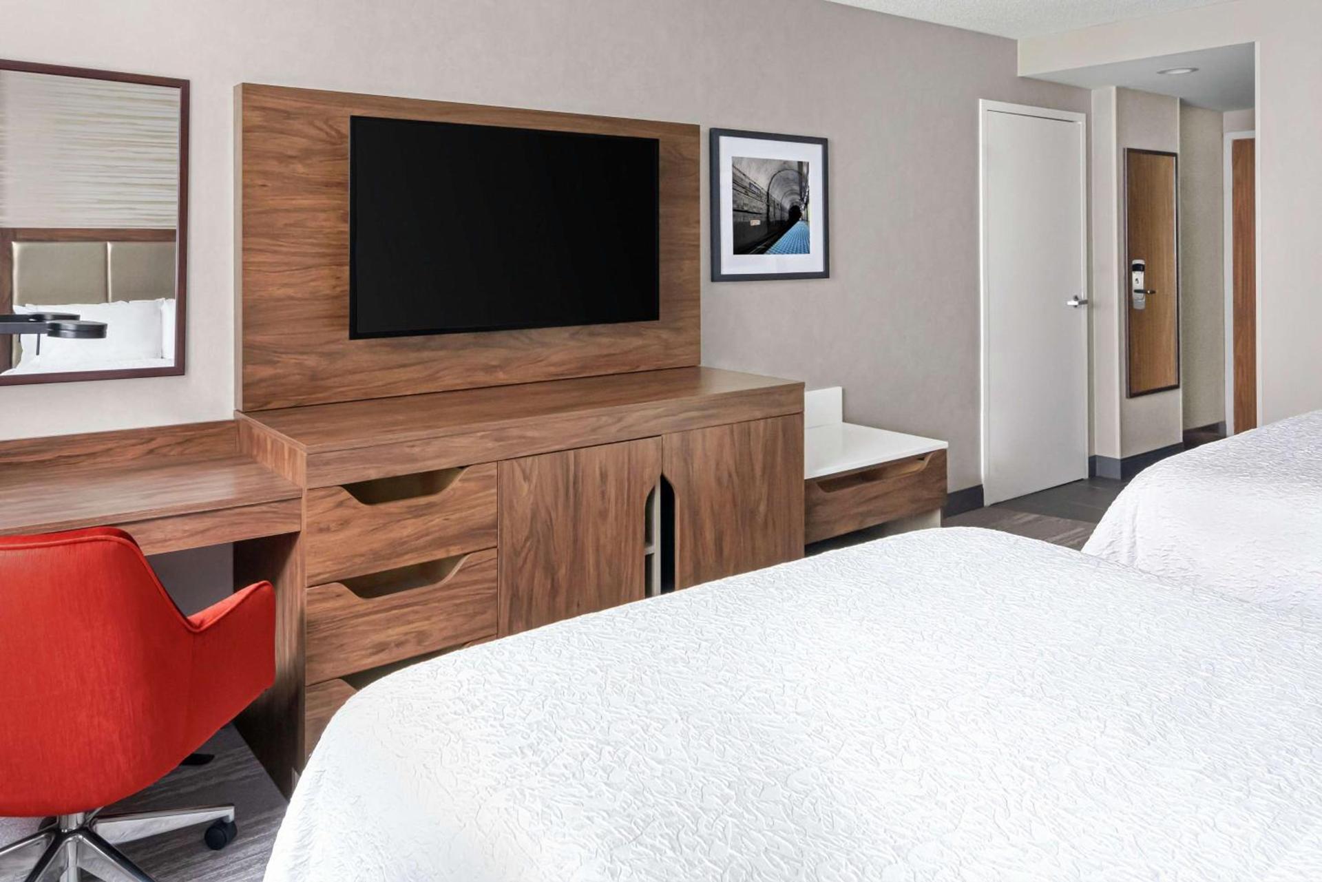 Hampton Inn & Suites Chicago-Downtown photo 24