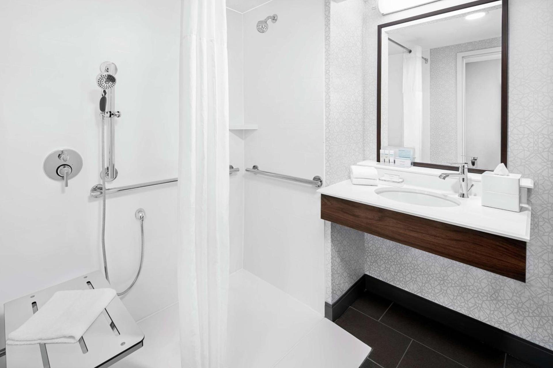 Hampton Inn & Suites Chicago-Downtown photo 26