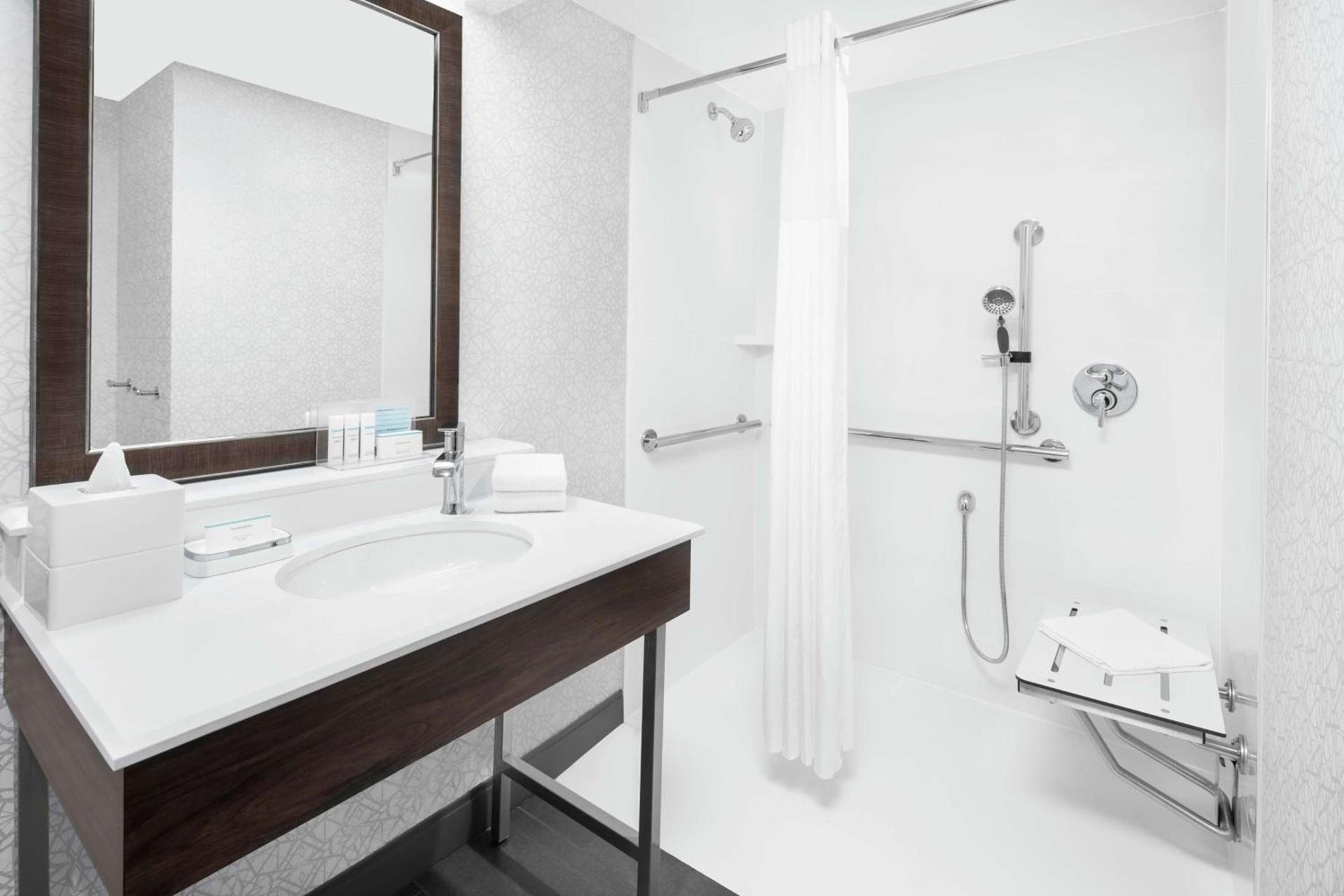Hampton Inn & Suites Chicago-Downtown photo 30