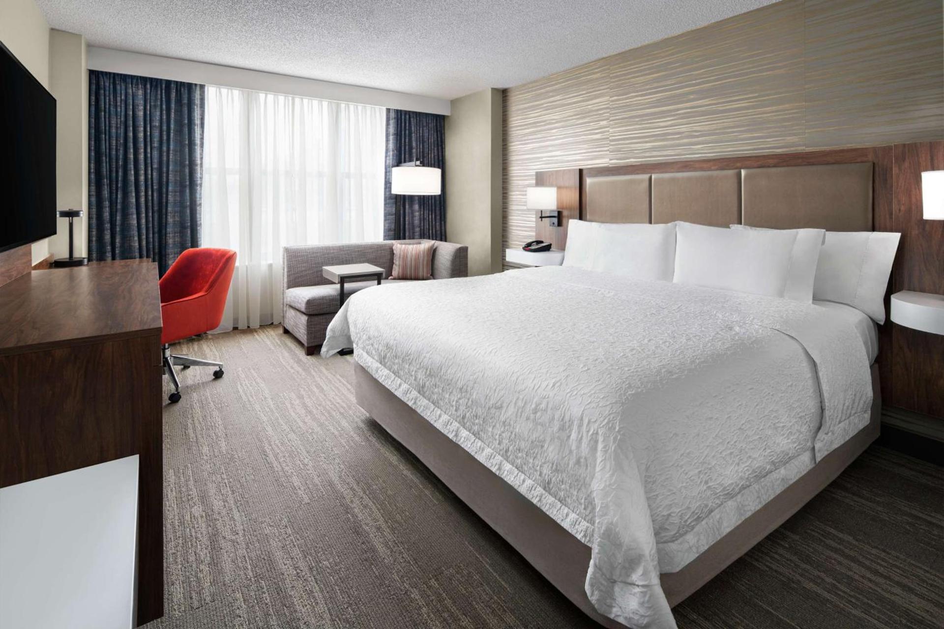 Hampton Inn & Suites Chicago-Downtown photo 54