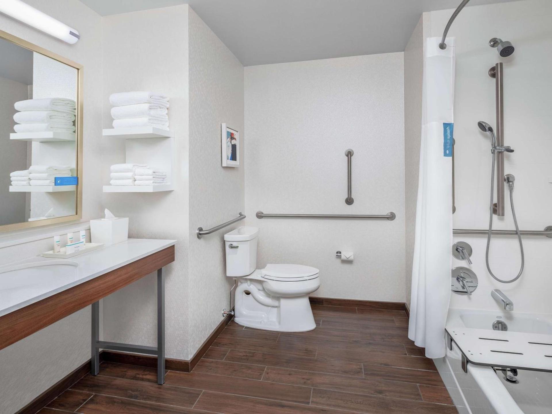 Hampton Inn Chicago McCormick Place photo 31