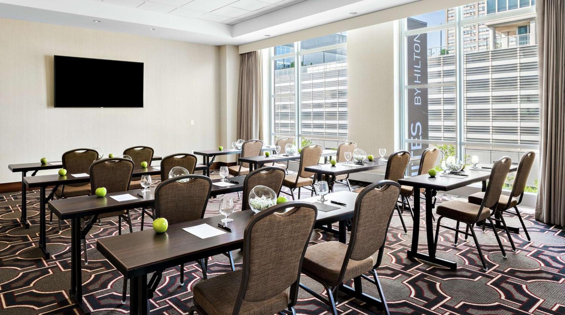 Hampton Inn Chicago McCormick Place photo 40