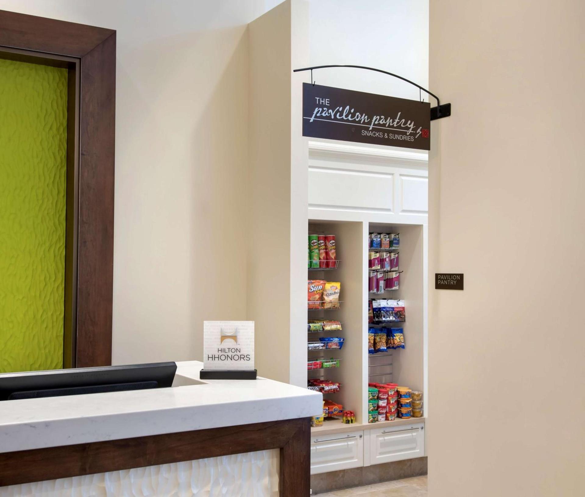 Hilton Garden Inn Chicago Downtown Riverwalk photo 6