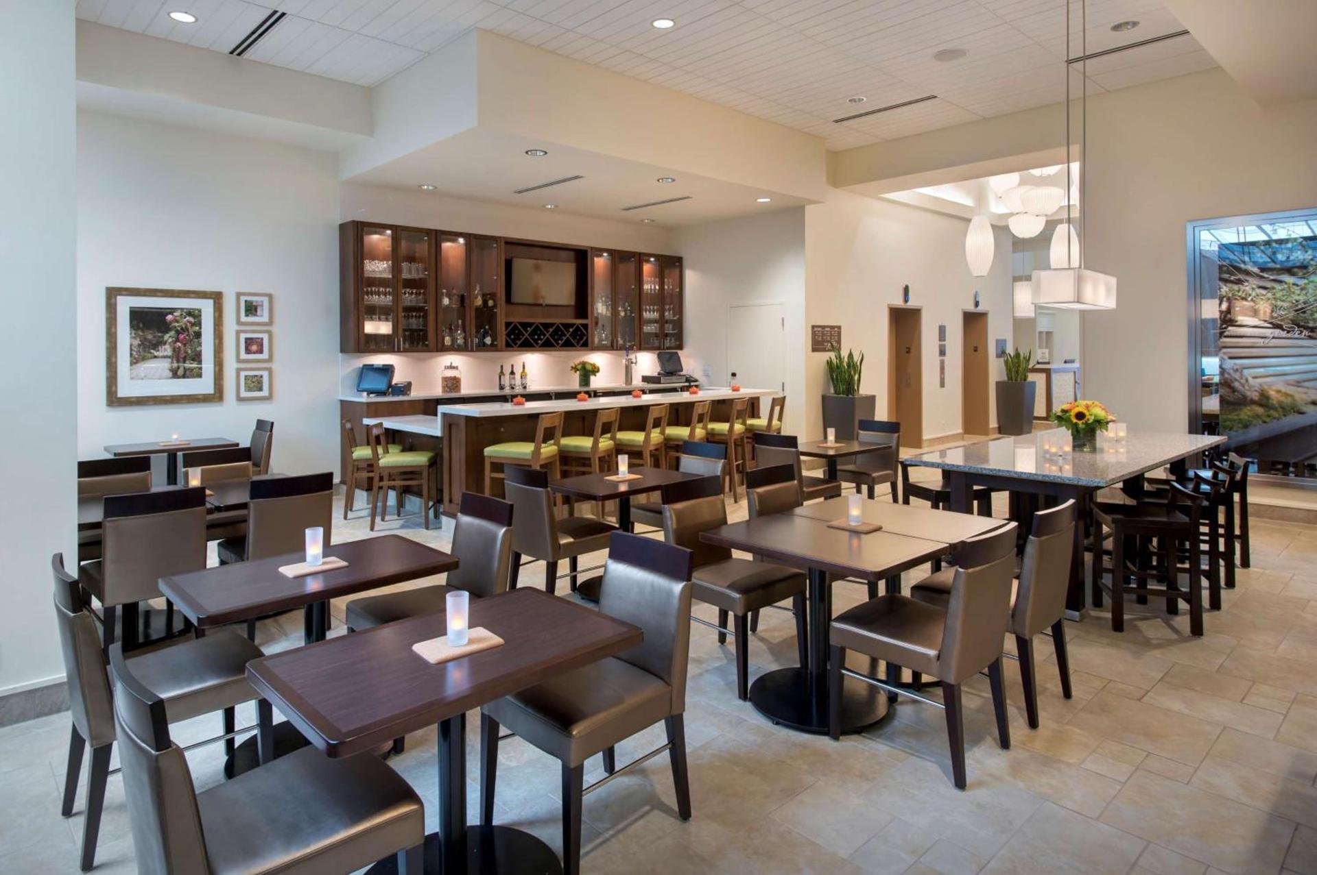 Hilton Garden Inn Chicago Downtown Riverwalk photo 8