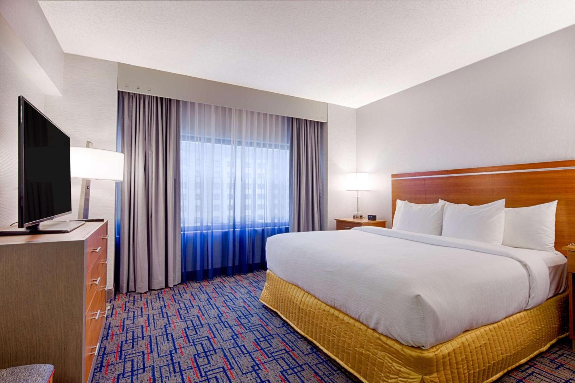 Embassy Suites by Hilton Chicago O'Hare Rosemont photo 19