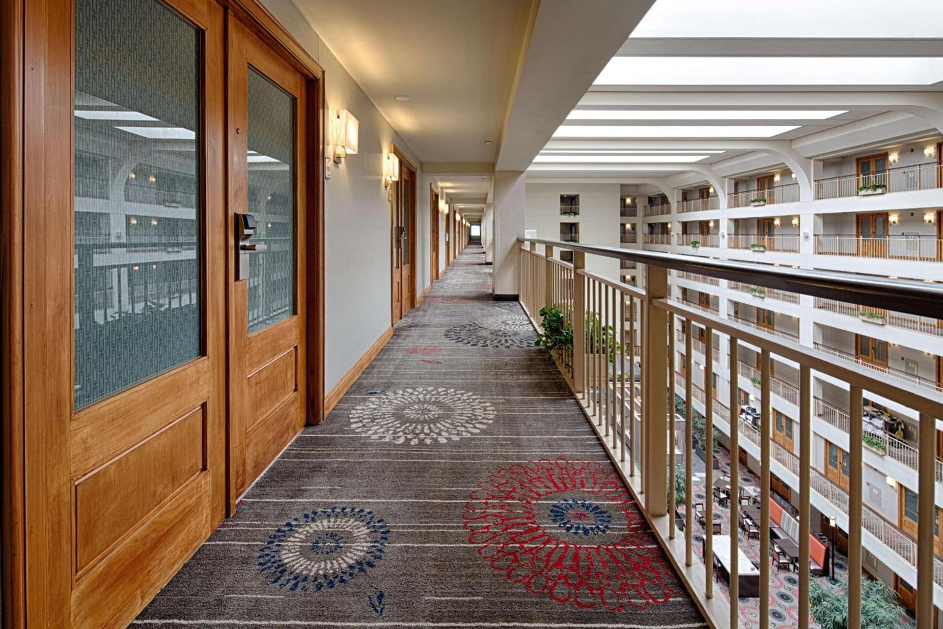 Embassy Suites by Hilton Chicago O'Hare Rosemont photo 35