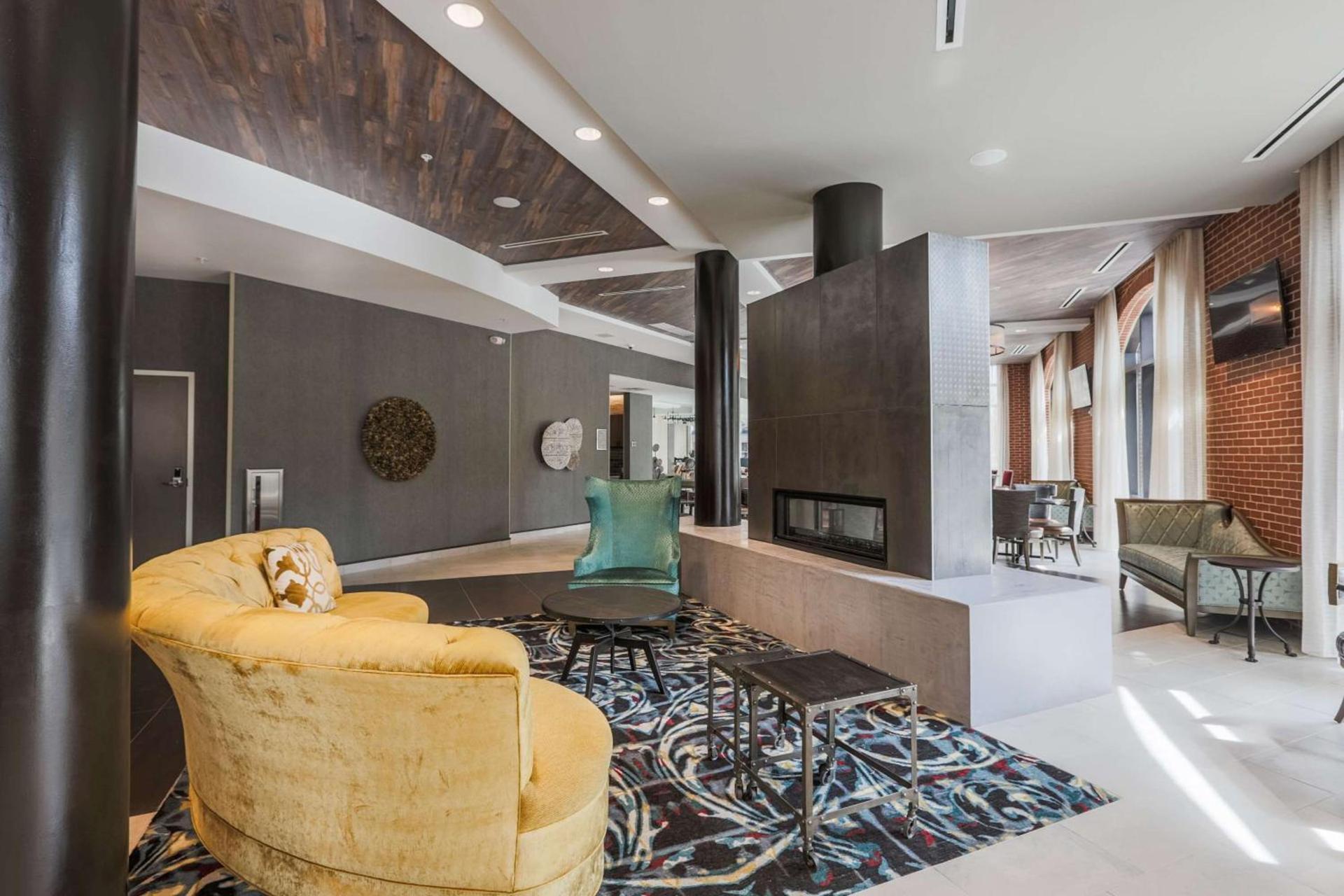 Homewood Suites By Hilton Charleston Historic District photo 2