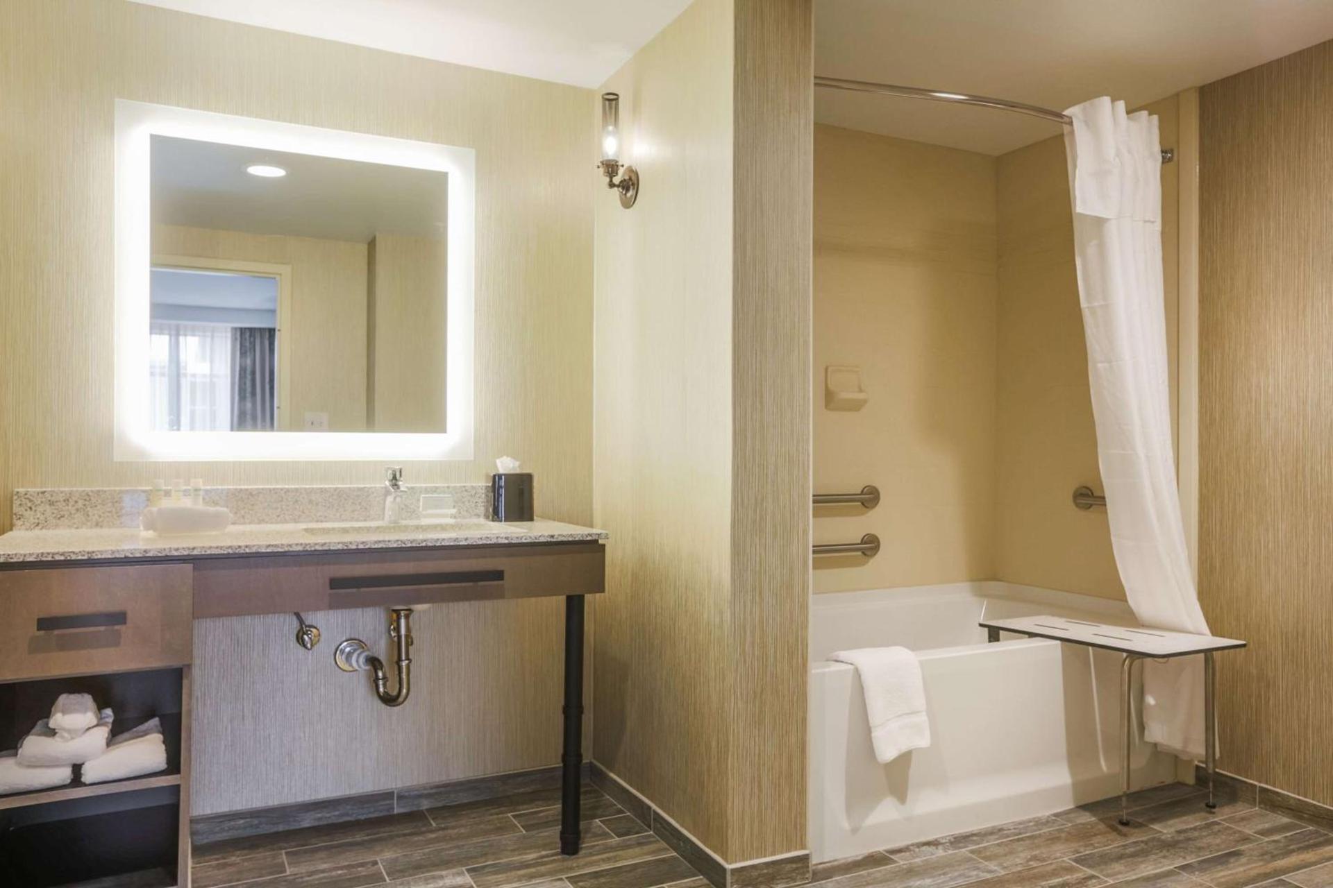Homewood Suites By Hilton Charleston Historic District photo 24