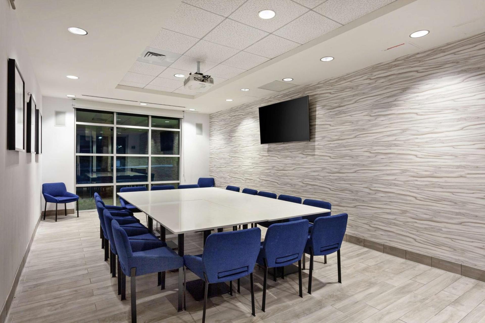 Home2 Suites By Hilton Temecula photo 21