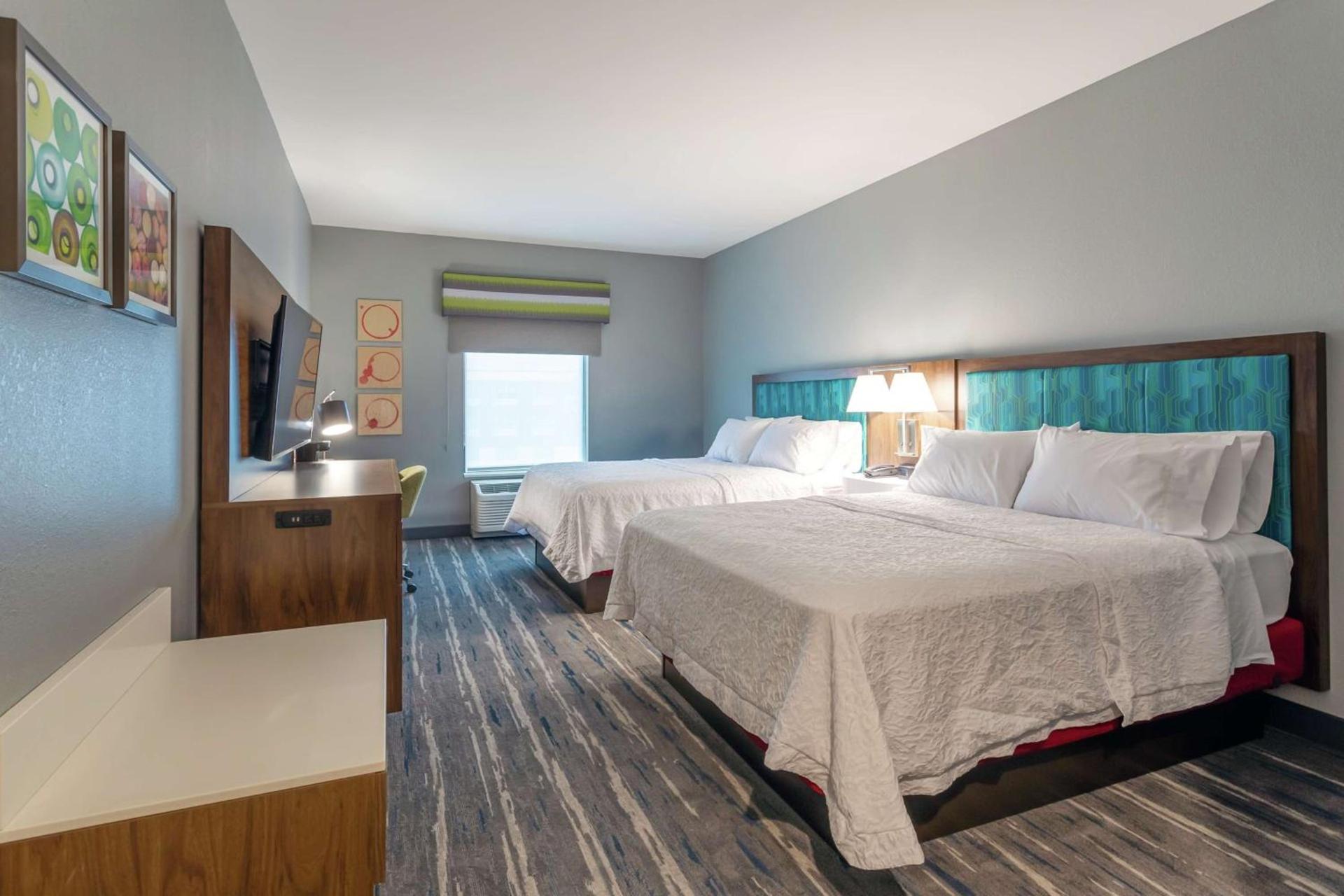 Hampton Inn Madison, OH photo 47