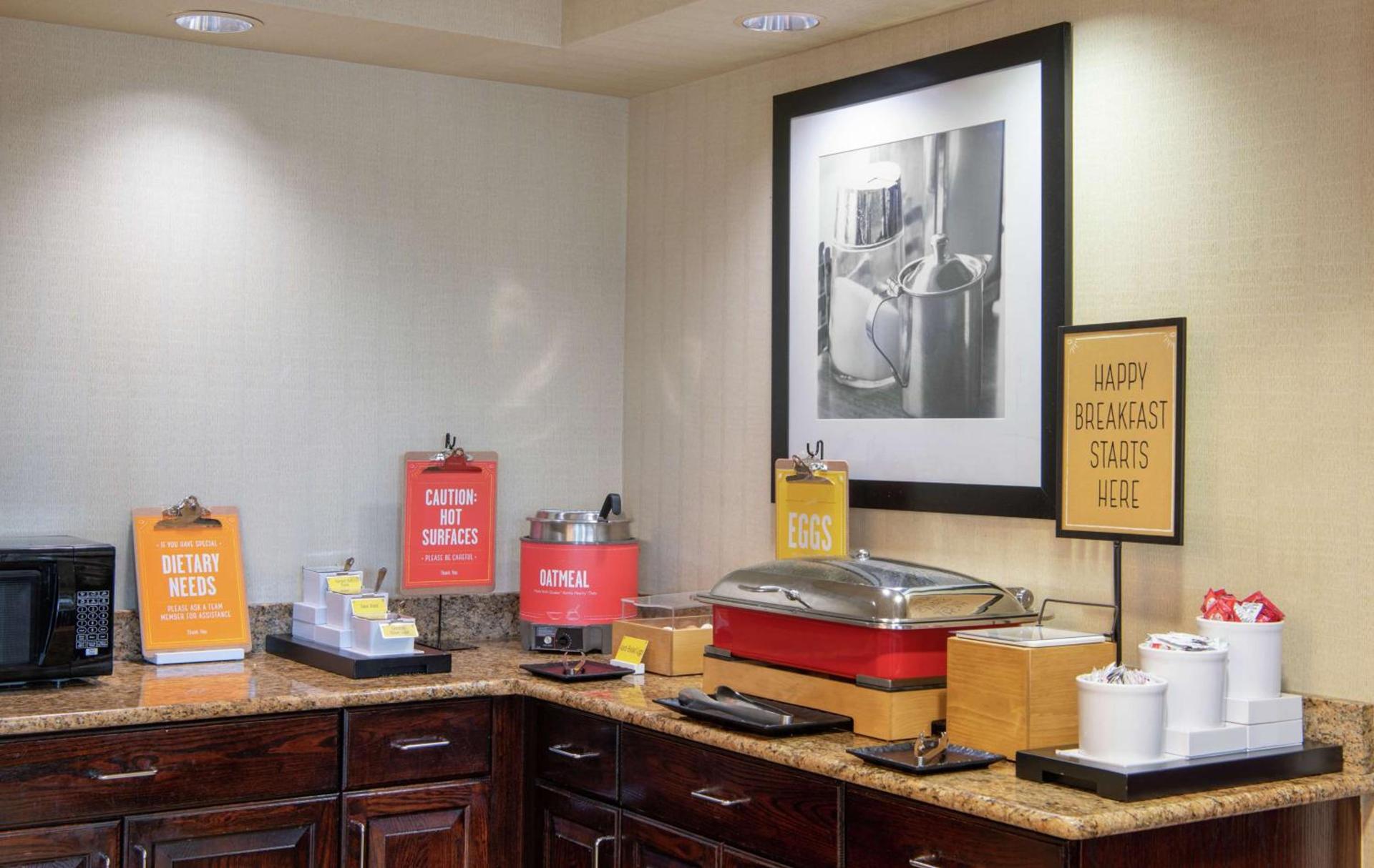 Hampton Inn Cleveland-Solon photo 15