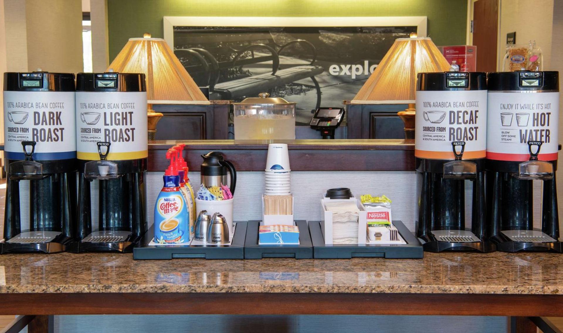Hampton Inn Cleveland-Solon photo 18