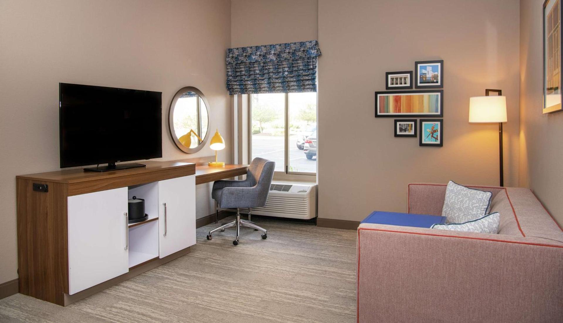 Hampton Inn Cleveland-Solon photo 30