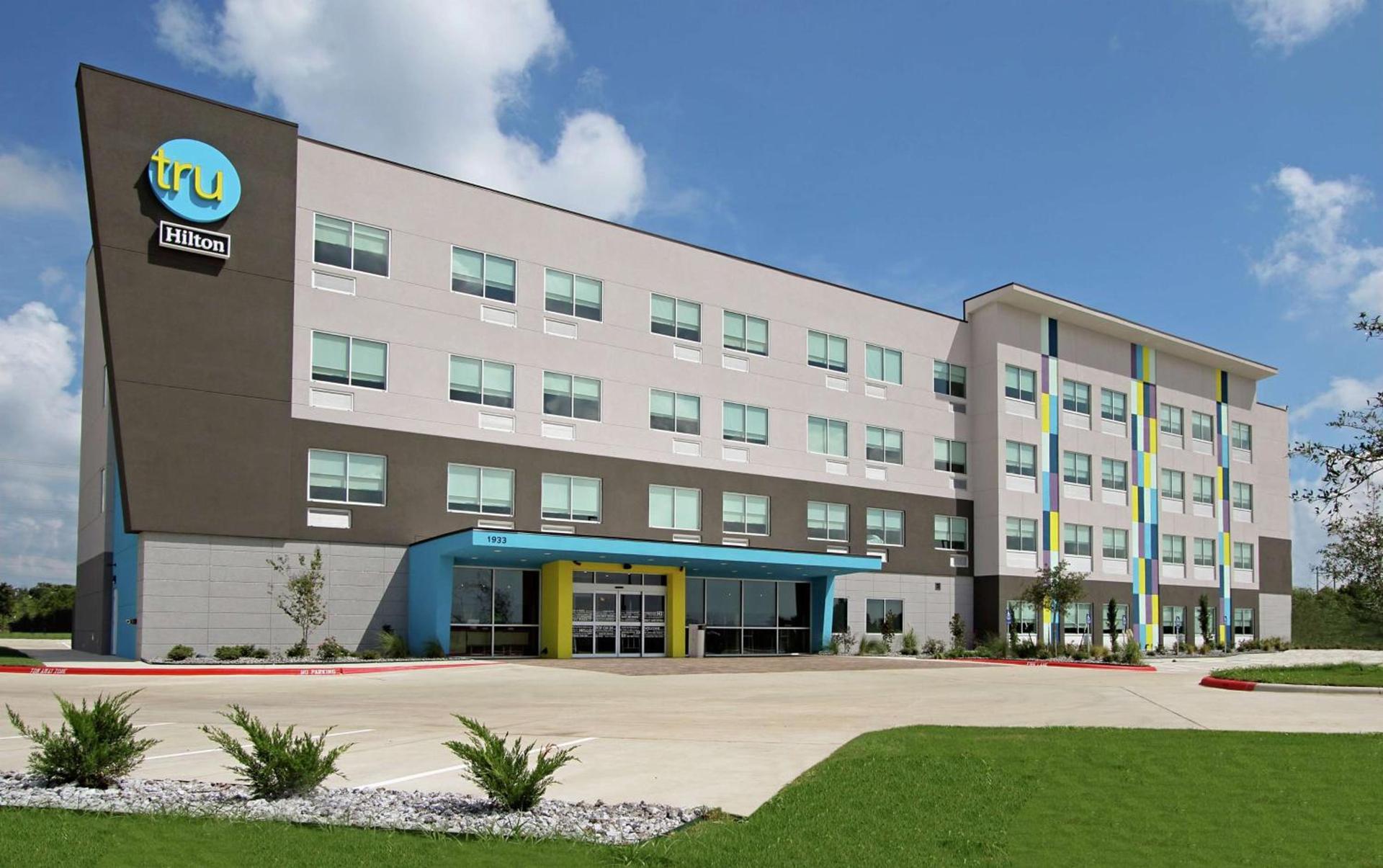 Tru by Hilton Bryan College Station photo 4