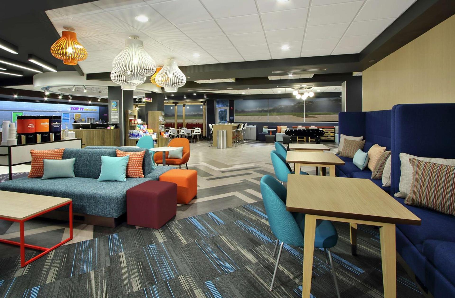 Tru by Hilton Bryan College Station photo 7