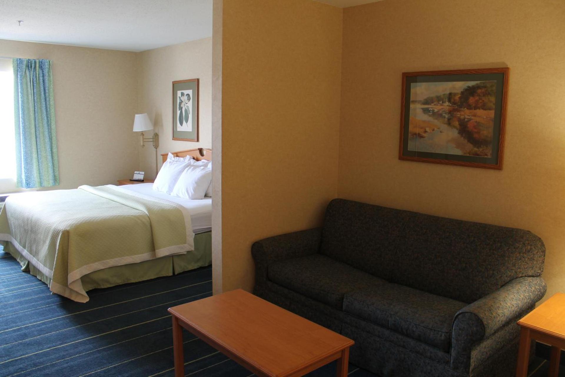 Days Inn & Suites by Wyndham Bridgeport - Clarksburg photo 32