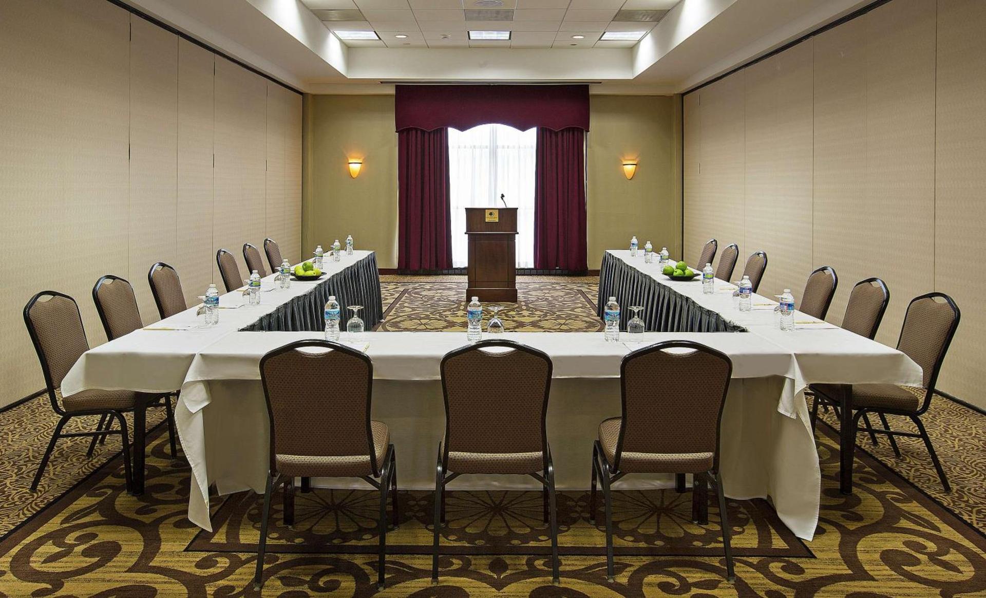 DoubleTree by Hilton Charlotte Airport photo 16