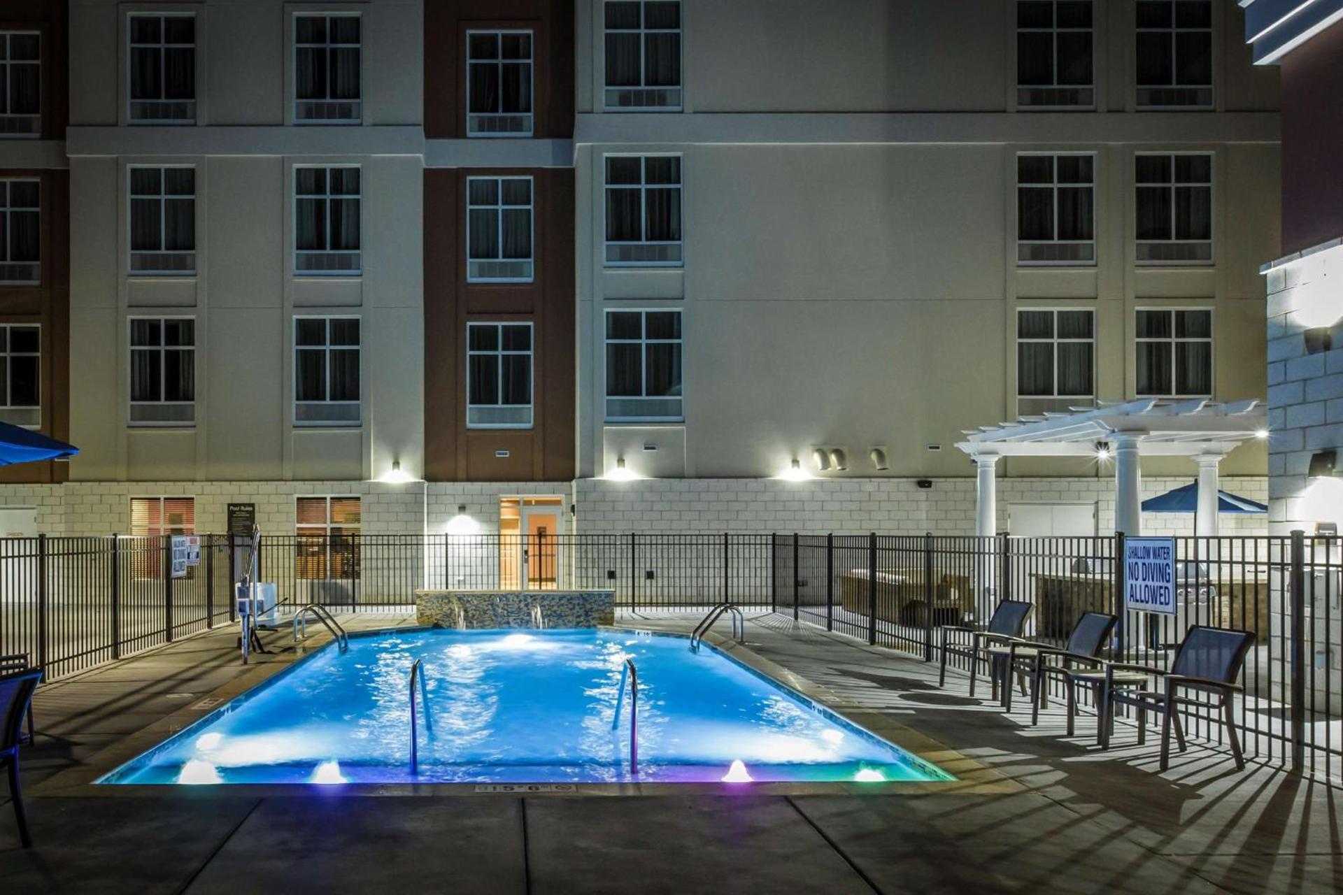 Homewood Suites by Hilton Charlotte Ballantyne, NC photo 13