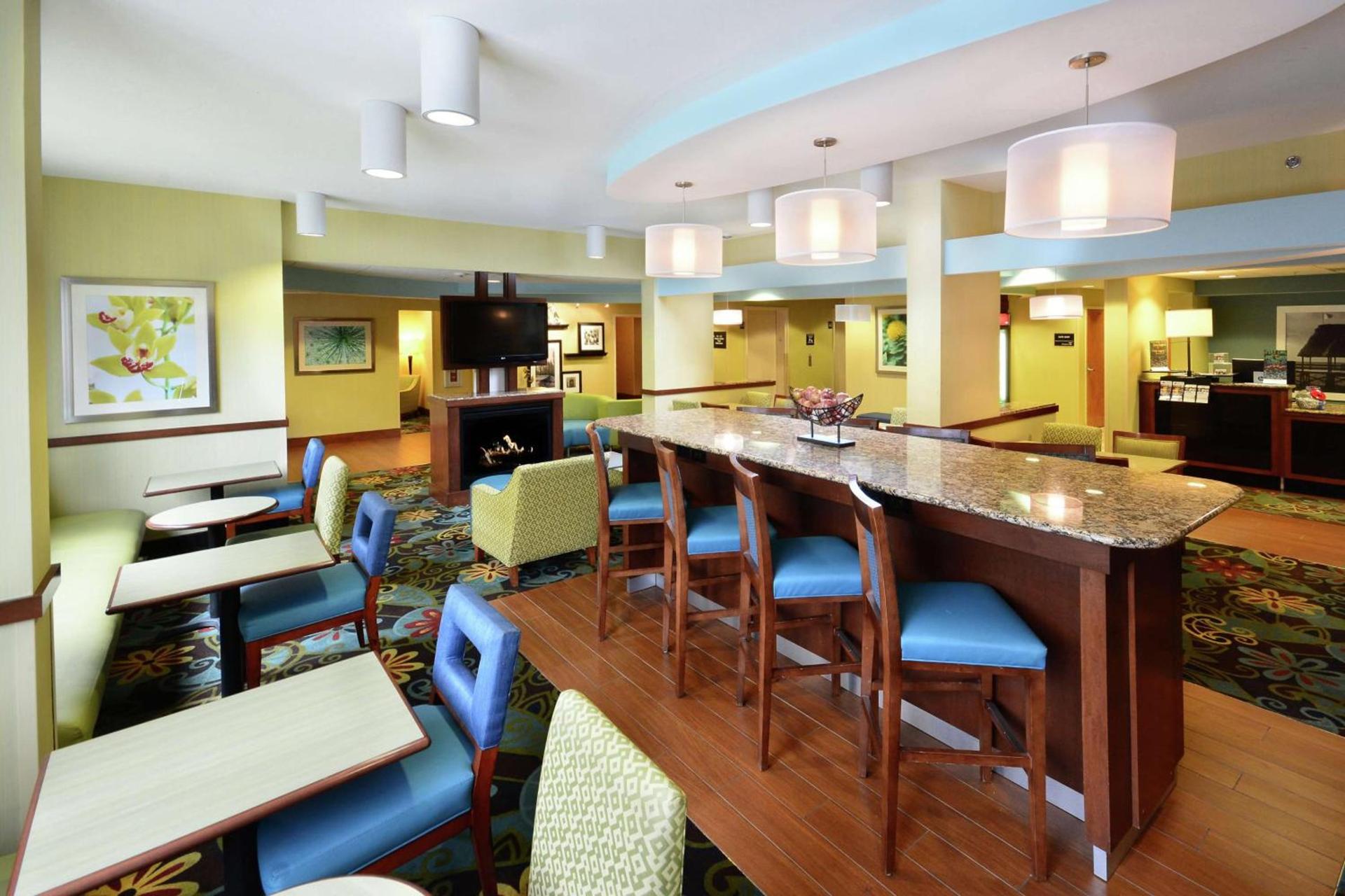 Hampton Inn Charlotte North Lake Norman photo 5