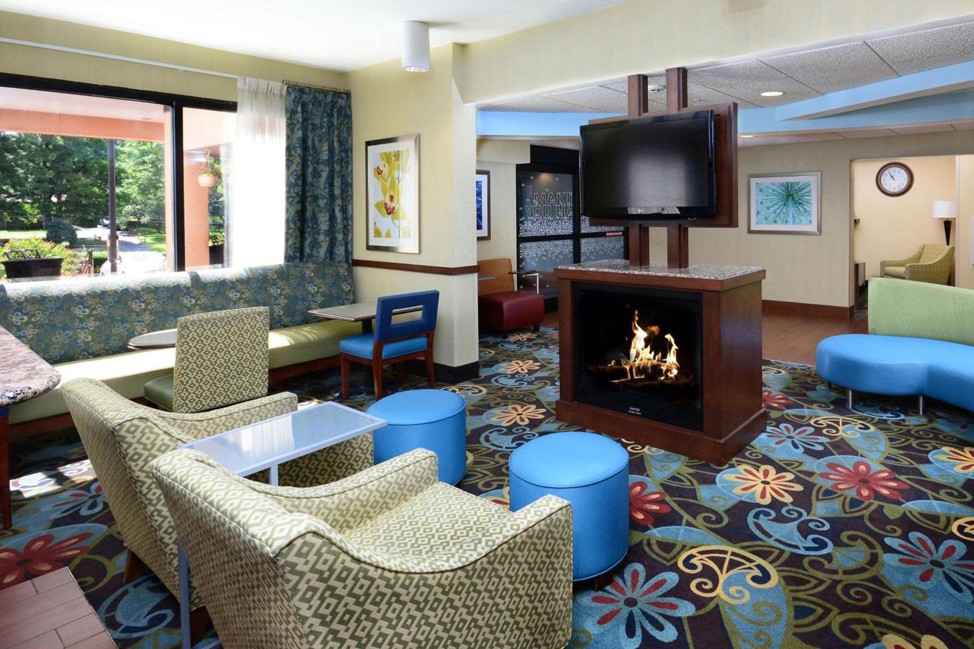 Hampton Inn Charlotte North Lake Norman photo 7