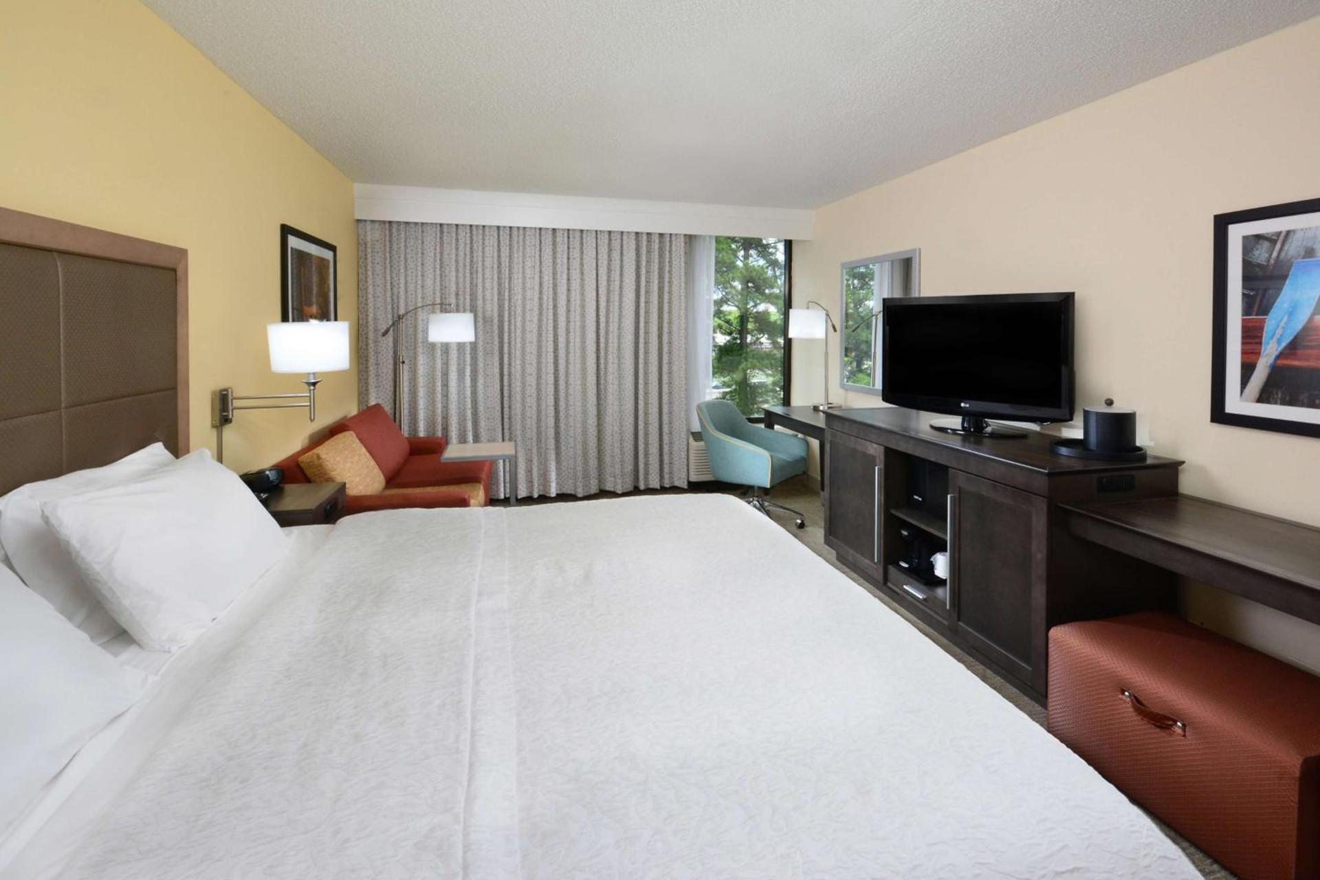 Hampton Inn Charlotte North Lake Norman photo 22