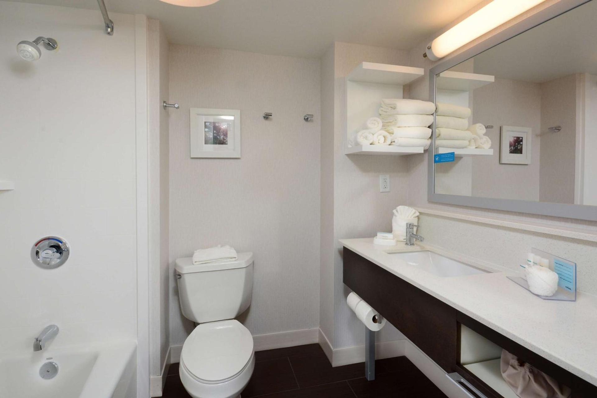 Hampton Inn Charlotte North Lake Norman photo 23