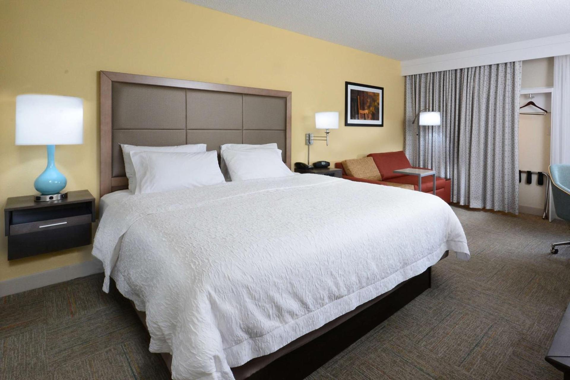 Hampton Inn Charlotte North Lake Norman photo 26