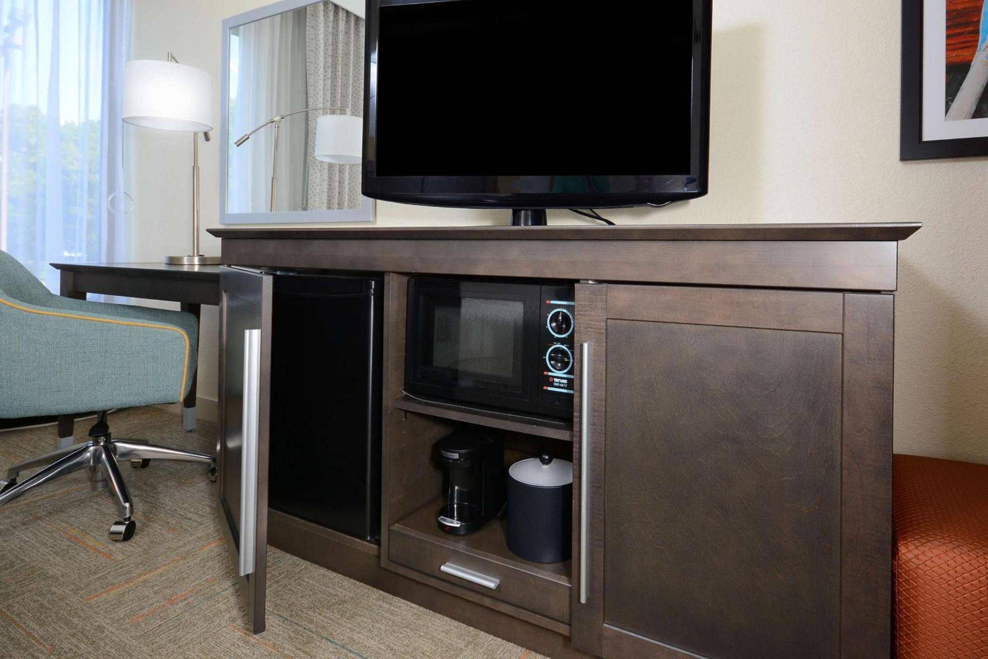 Hampton Inn Charlotte North Lake Norman photo 29
