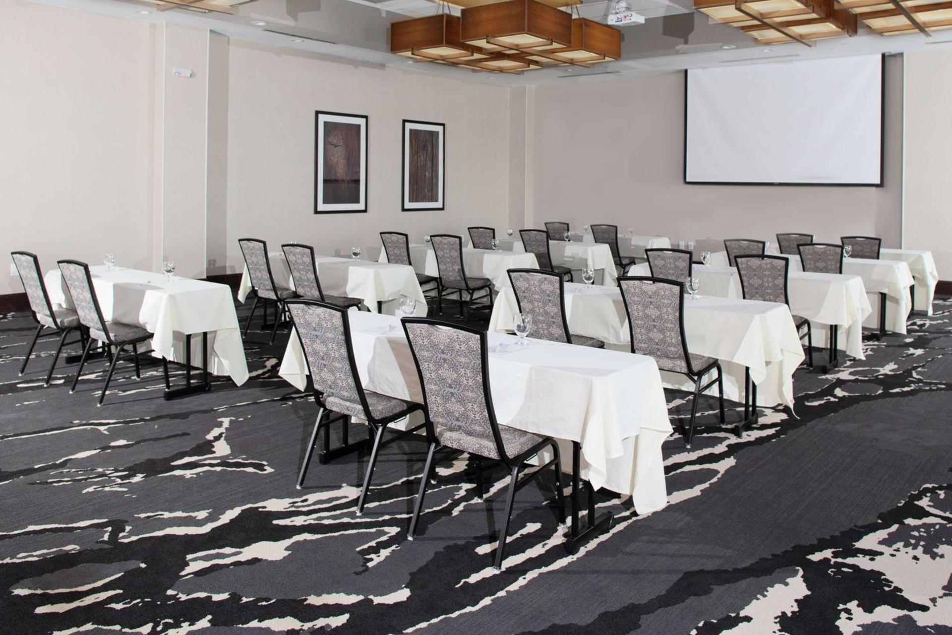 Hilton Garden Inn Charlotte Waverly photo 18