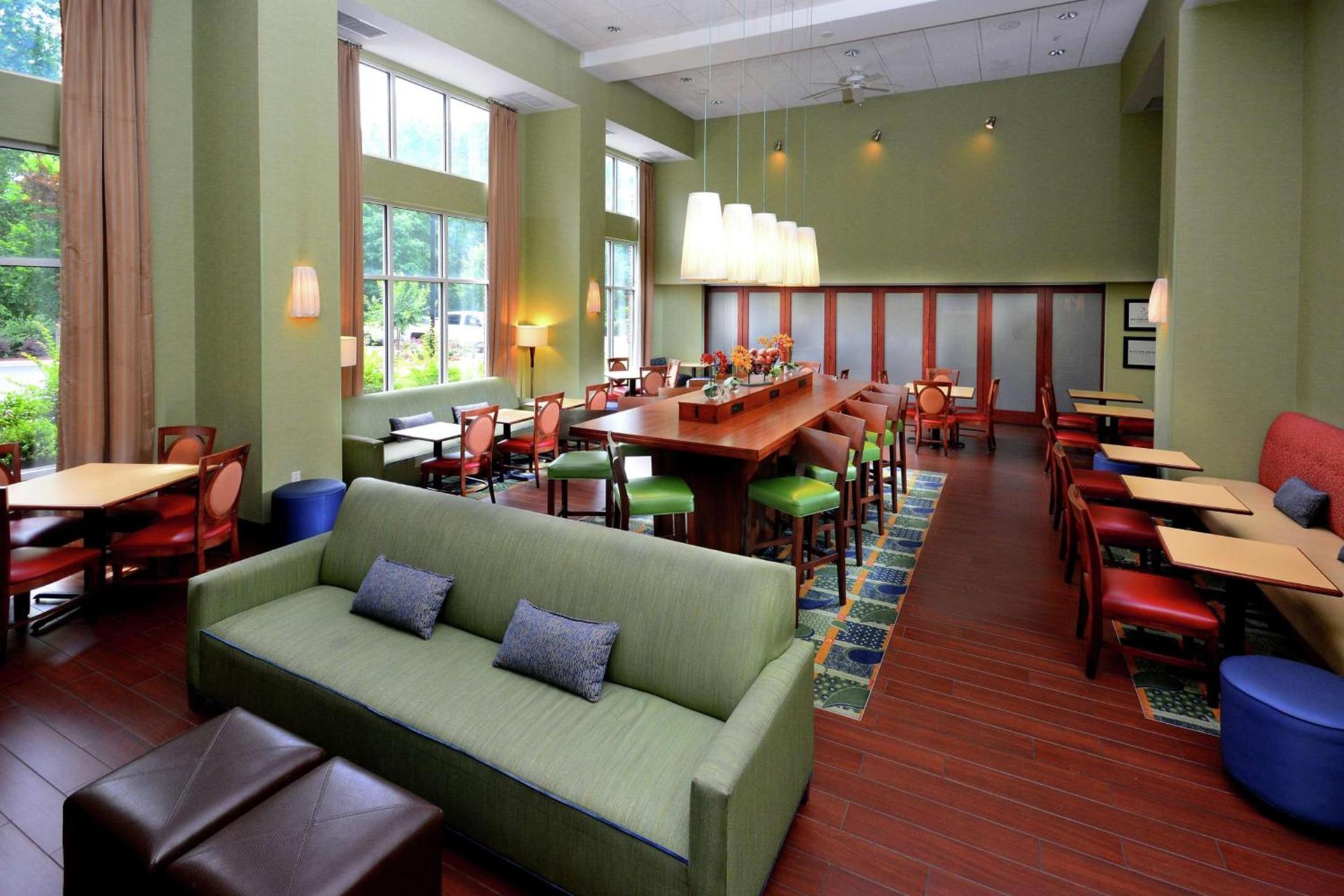 Hampton Inn & Suites Huntersville photo 3