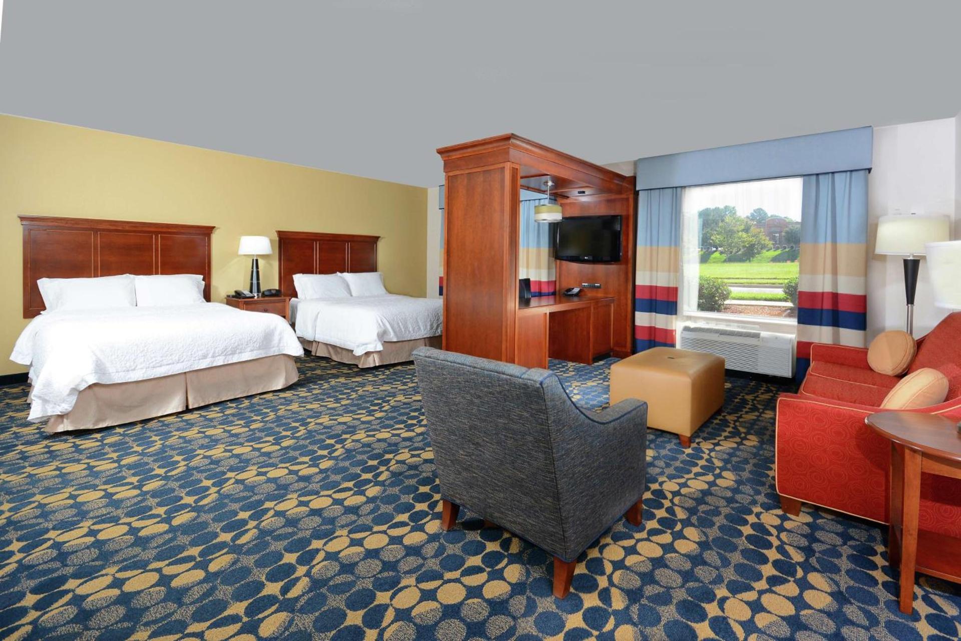 Hampton Inn & Suites Huntersville photo 12